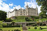 Dunrobin Castle, Taman Paviliun (Museum) dan Walled Garden