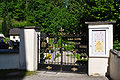 Entrance gate to the cemetery - Eingang zum Gurnitz am Friedhof