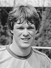 Koeman in training with the national squad, 1983 Erwin Koeman (1983).jpg