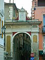 La porta in piazza Garibaldi