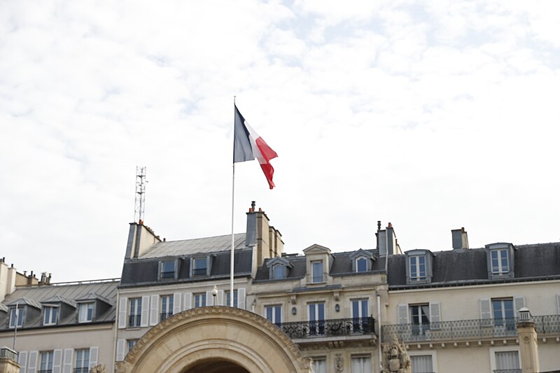 File:Flag of France at Elysee.jpg