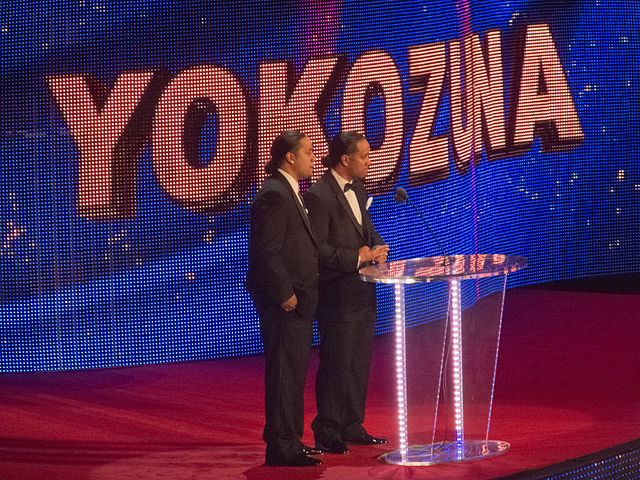 The Usos at the 2012 WWE Hall of Fame ceremony inducting their cousin Yokozuna