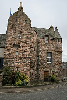 Fordyce Castle - geograph.org.uk - 404843.jpg