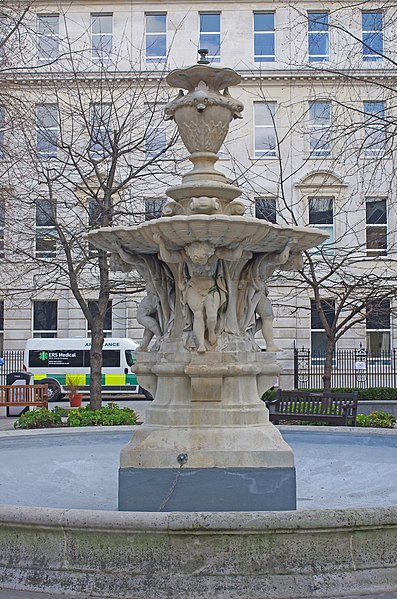 File:Fountain, St Bartholomews Hospital (geograph 4399535).jpg