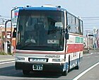 旧来塗装の3列シート車（稚内市内にて）