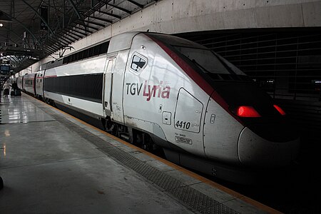 La rame TGV POS 4410, en gare de Lille-Europe (2015).