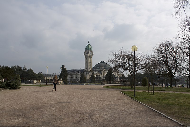 File:Gare de Limoges-Bénédictins - panoramio - Patrick Nouhailler's… (23).jpg