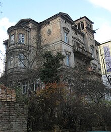 Lindenberg House, seen from the steep eastern slope of the Kreuzberg, and at the right, truncated though, the yellow Villa.