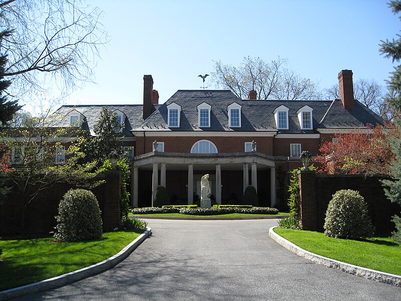 File:Hillwood Museum Exterior Front.jpg