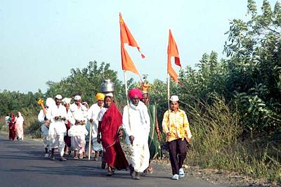 दिंडी = dindi; a ritual pilgrimage in Maharashtra