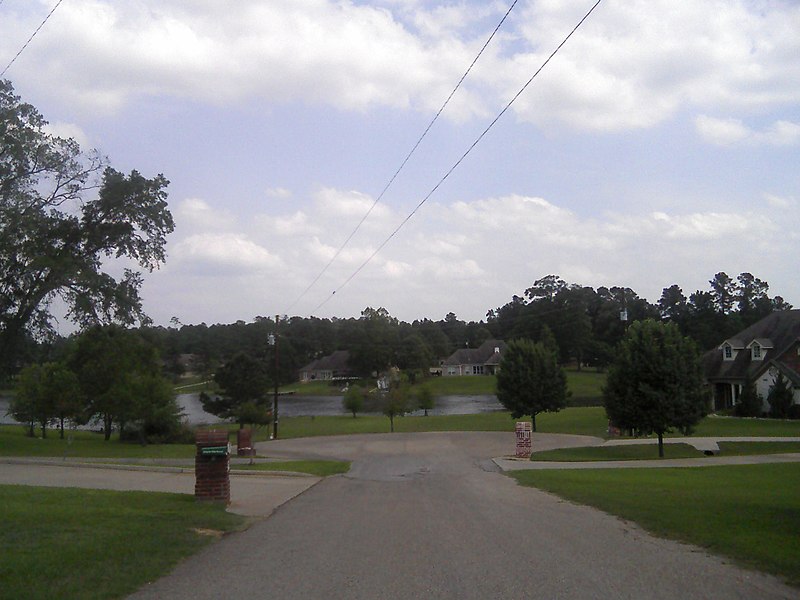 File:Honeysuckle farms - panoramio.jpg