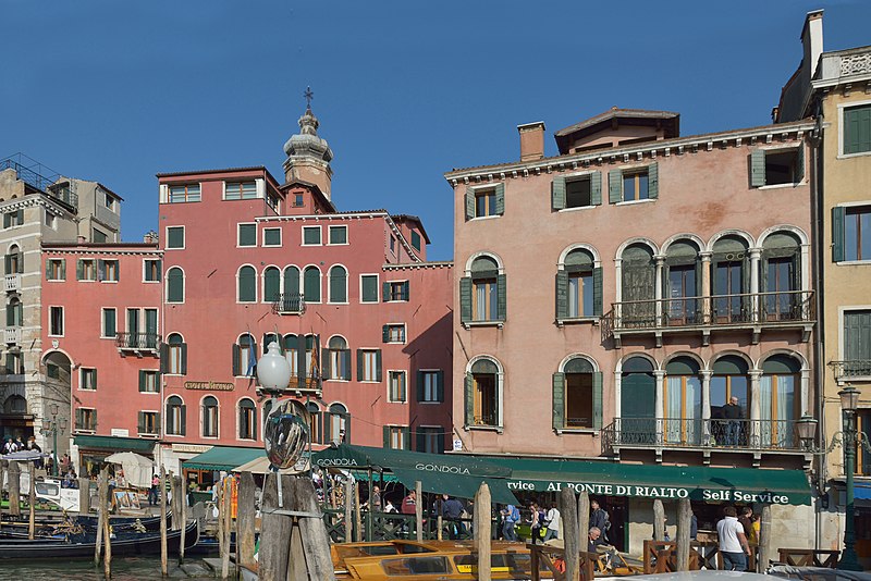 File:Hotel Rialto Canal Grande Cannaregio Venezia.jpg