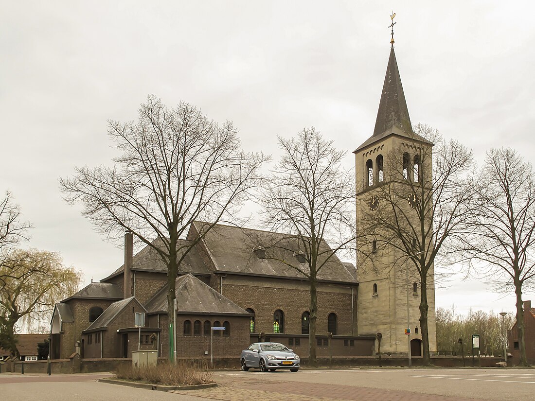 File:Hunsel, de Sint Jacobuskerk RM22870 foto6 2013-0-14 12.09.jpg