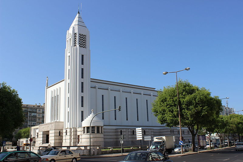 File:Igreja de Nossa Senhora do Rosário de Fátima (20637025571).jpg