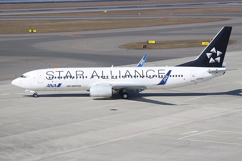 File:JA51AN Boeing 737 ANA Air Nippon in Star Alliance C-s (7588875874).jpg