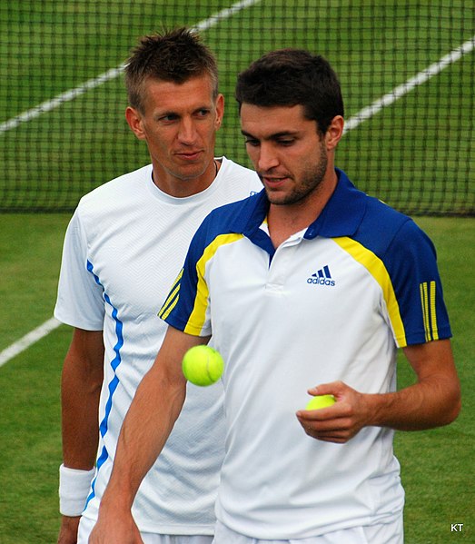 File:Jarkko Nieminen & Gilles Simon (9488742807).jpg