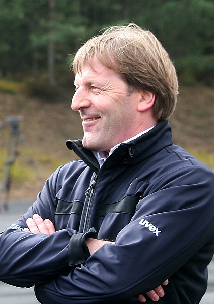 File:Joachim Winkelhock.jpg