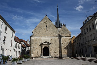 Comment aller à Eglise Saint Martin, Jouy en transport en commun - A propos de cet endroit