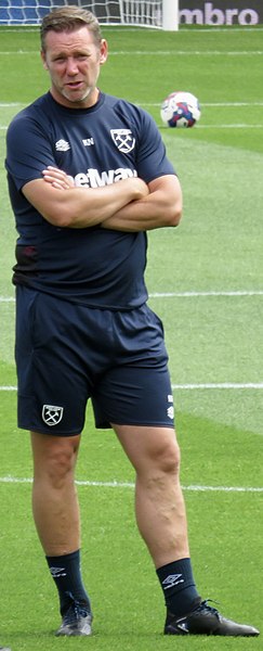 Nolan coaching West Ham United in 2022