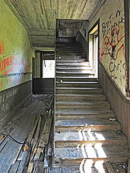 File:Lando Schoolhouse interior.jpg