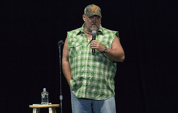 Larry the Cable Guy in performance at the Resch Center in Green Bay in 2015