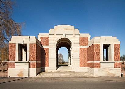 How to get to Lijssenthoek Military Cemetery with public transit - About the place