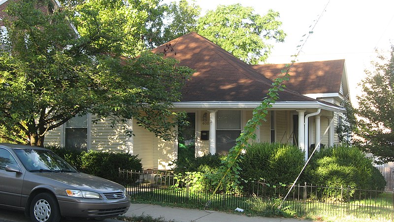 File:Lincoln Street South, 400, East Second Street HD.jpg