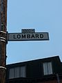 Tabliczka z nazwą ulicy Lombard Street na skrzyżowaniu z ulicą Leavenworth