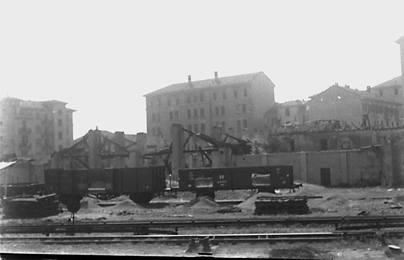 File:MILANO 1943 2.jpg