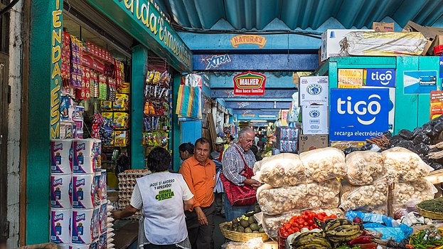 Пазар у Антигви, Гватемала.