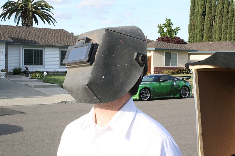 File:Man in the Iron Welding Mask.jpg