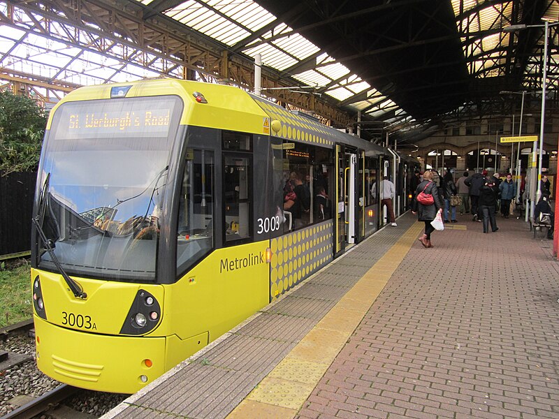 File:Manchester Victoria Metrolink station before 2014 redesign.jpg