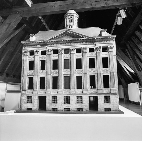 File:Maquette, voorgevel - Amsterdam - 20015183 - RCE.jpg