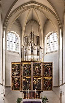 Peça-de-altar "alada" na igreja paroquial e de peregrinação de Maria Laach am Jauerling, Baixa Áustria. Vista do retábulo em que se vê a paixão e a ressurreição de Cristo. Artista anônimo, 1480. (definição 3 287 × 5 224)