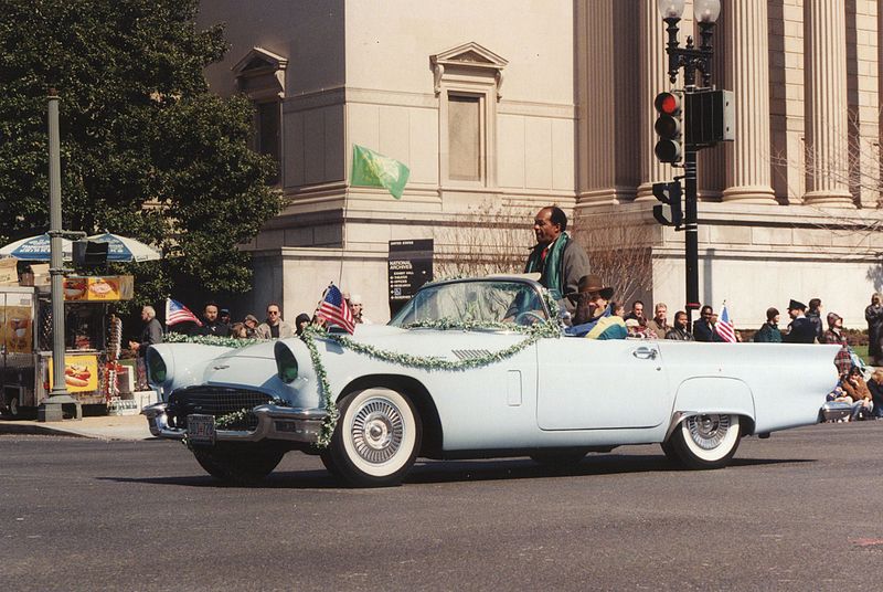 File:Marion Barry at 1998 St Patrick's Day Parade.jpg