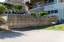 The so-called Wall of Crinas in Marseille Marseille-Jardin des Vestiges-bjs180810-04.jpg