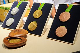 Representative set of the Olympic medals presented Medalhas Rio 2016 (2).jpg