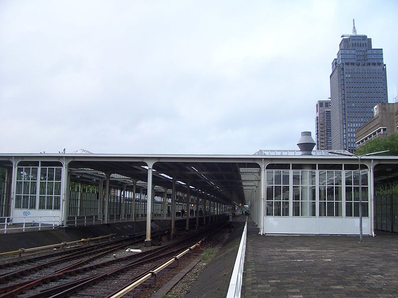 File:Metrosporen Amstel.JPG