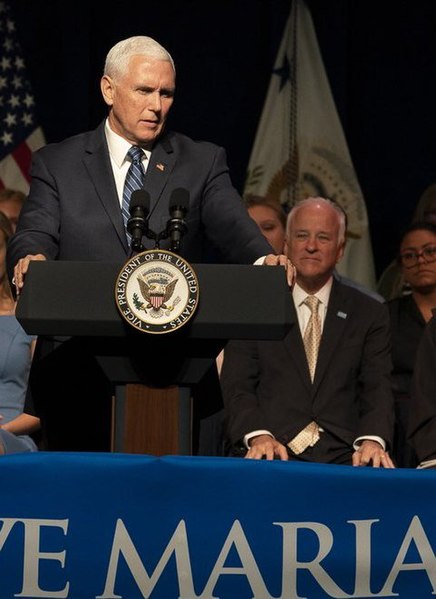 File:Mike Pence and Jim Towey on 28 March 2019.jpg