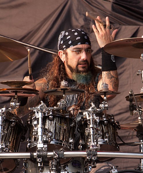 File:Mike Portnoy (2010) (cropped).jpg