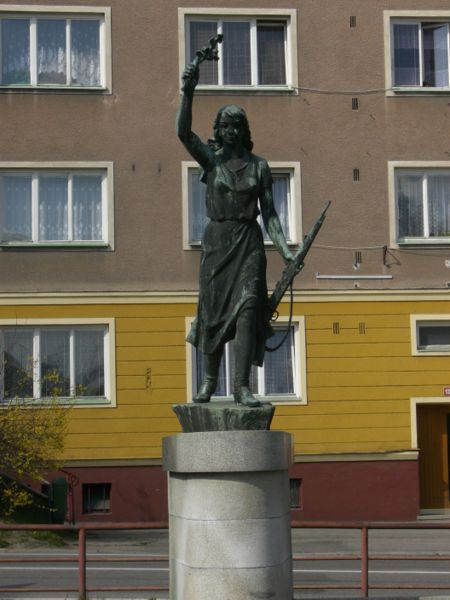 File:Milevsko-statue.jpg