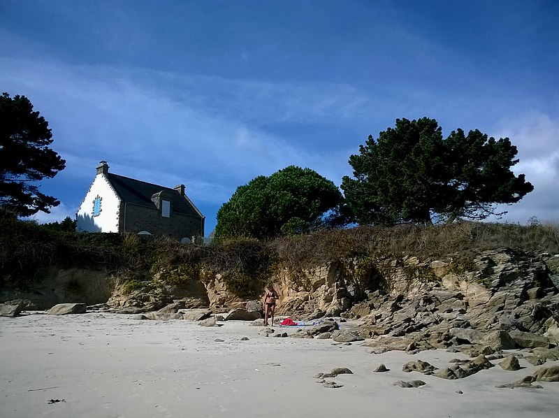 File:Morbihan Saint-Pierre-Quiberon Plage Du Petit Rohu Baigneuse 23092016 - panoramio - rene boulay (3).jpg