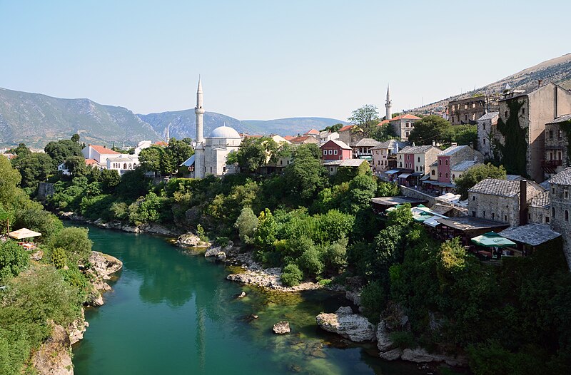 File:Mostar and Neretva.jpg