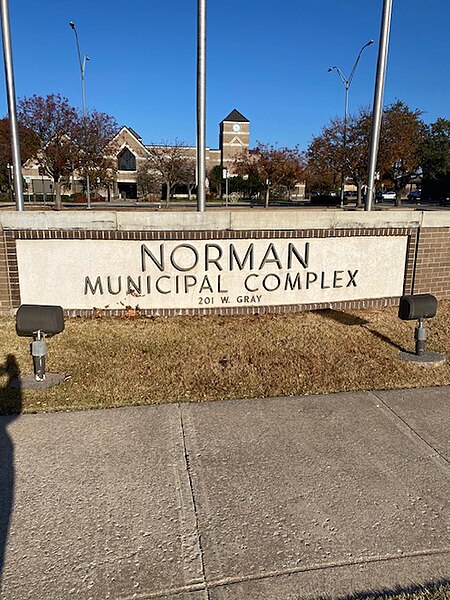File:Norman Municipal Complex.jpg