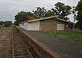 Station building and platform, July 2007