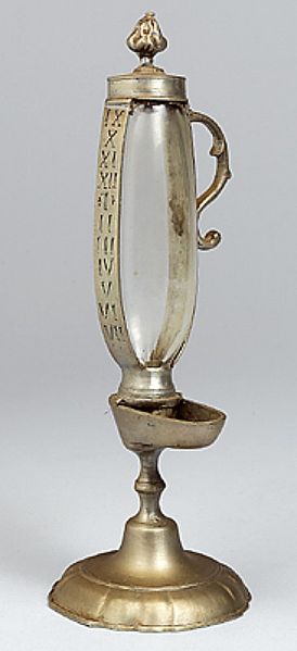 File:Oil-lamp clock00.jpg