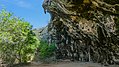 Overhanging cliff near Christoffel Park cave (30833383640).jpg