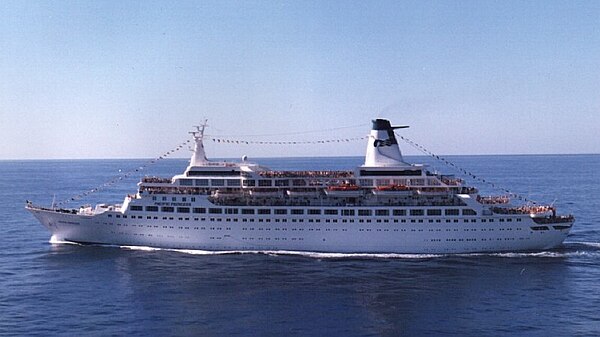 Pacific Princess, the main vessel used on the show, off the US West Coast in 1987.