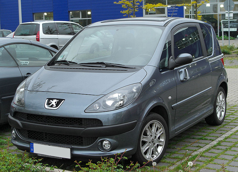 File:Peugeot 1007 front 20100513.jpg