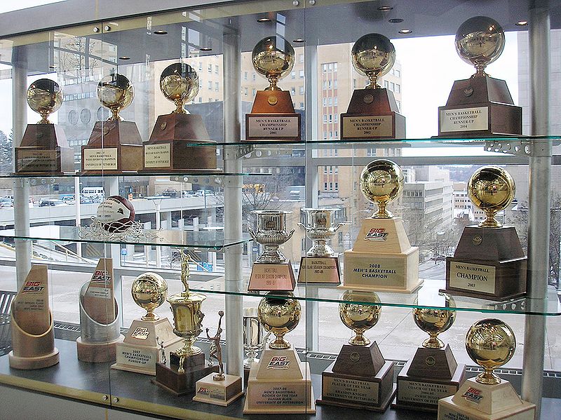 File:Pittmensbbtrophycase.jpg